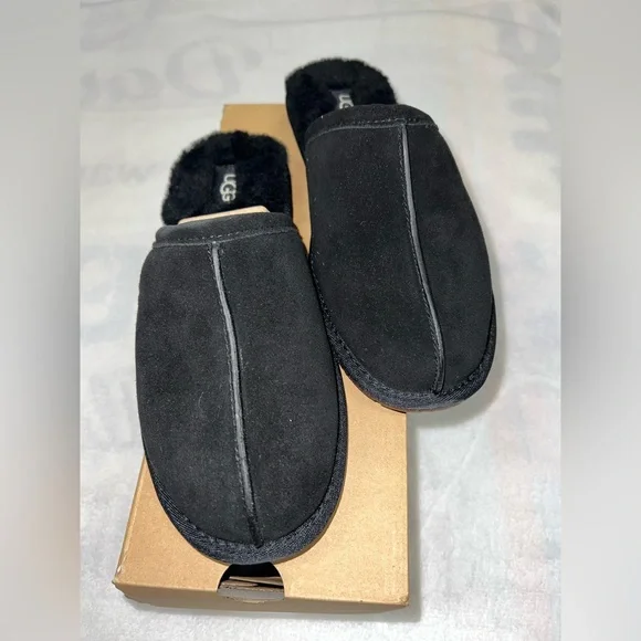 UGG®Pearle UGG plush™Scuff Slipper (Women)
NWB - Picture 2 of 13
